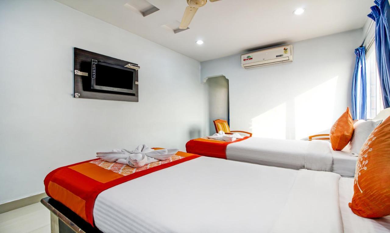 Hotel S Y N Residency Haidarábád Kültér fotó